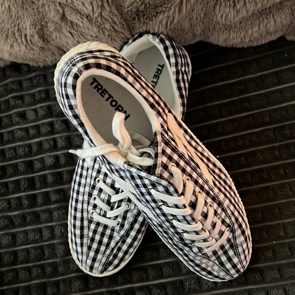 Tretorn Tennis Shoes